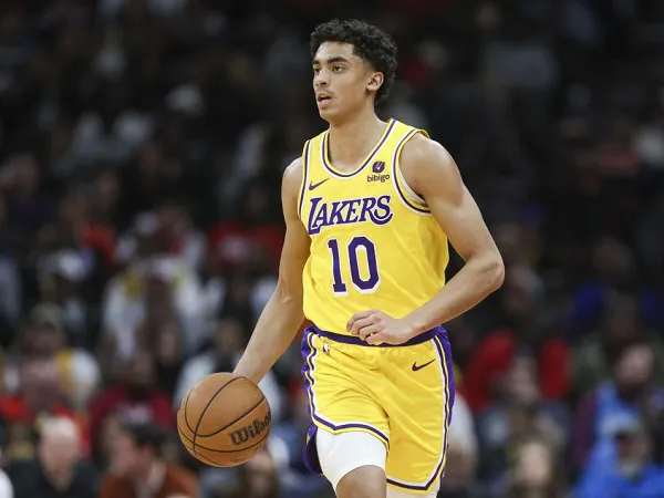 Los Angeles Lakers beri kontrak baru kepada Max Christie.