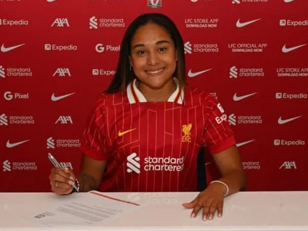 Bintang Muda Kanada, Olivia Smith Resmi Berseragam Liverpool Women