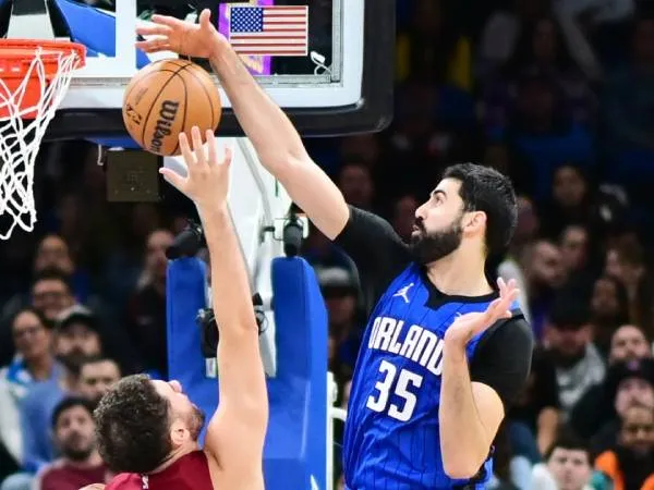 Goga Bitadze memiliki rata-rata 2,7 blok per 36 menit dalam kariernya. (Foto: Orlando Sentinel)