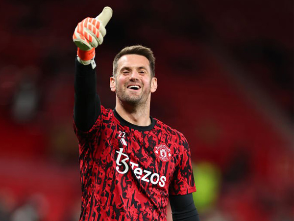 Tom Heaton Berpeluang Dipertahankan Manchester United