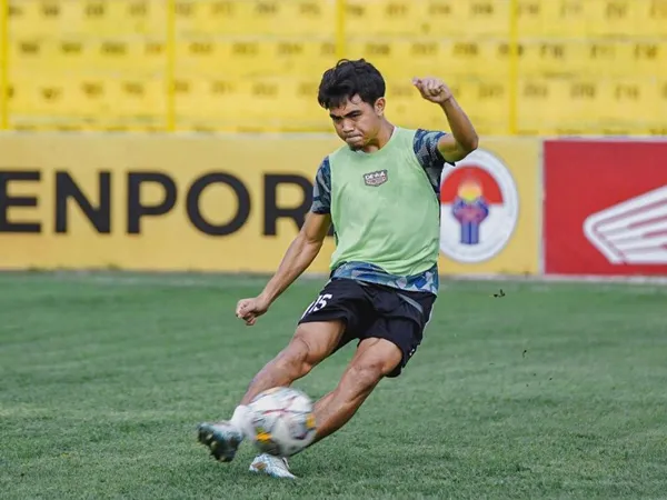 Rangga Muslim resmi jadi pemain terlama di skuat Dewa United FC