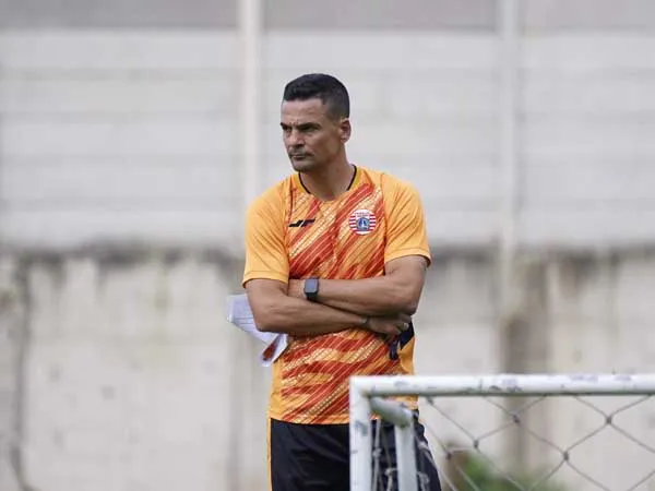 Pelatih anyar Persija Jakarta, Carlos Pena