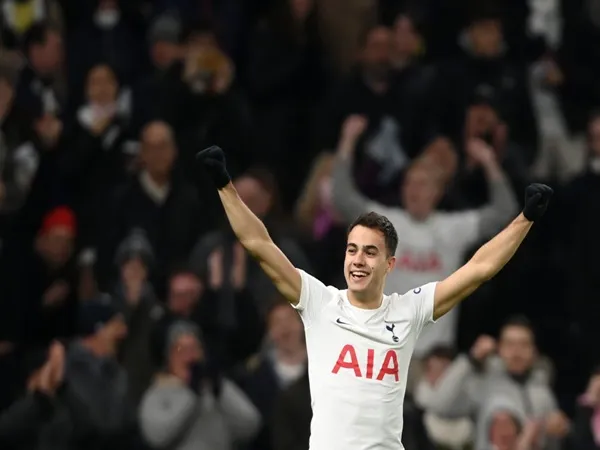 Defender Tottenham