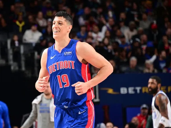 Detroit Pistons Dapatkan Simone Fontecchio dengan Bebas Transfer