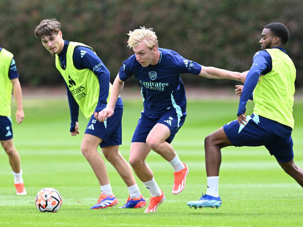 Arsenal Resmi Lepas Permanen Mika Biereth ke Klub Bundesliga Austria