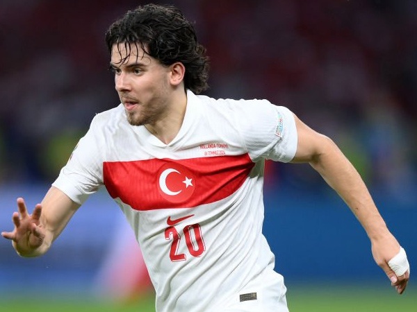 Manchester United Terus Upayakan Transfer Ferdi Kadioglu