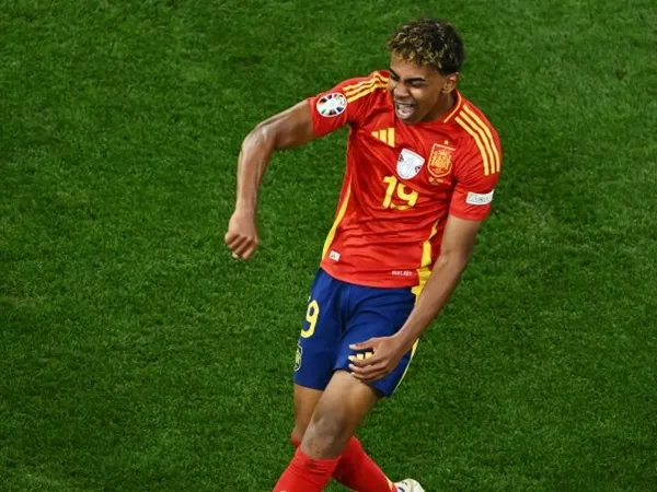 Barcelona Menolak Tawaran Besar untuk Lamine Yamal