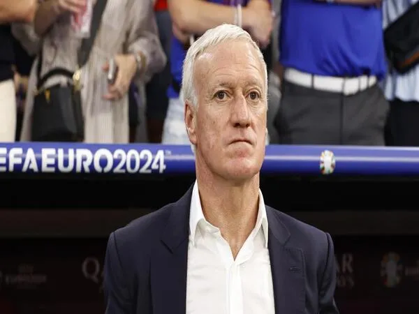 Gagal memenangkan Euro 2024, Didier Deschamps murka saat ditanya kelanjutan kariernya bersama Timnas Prancis / via AFP