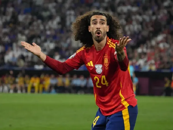 Marc Cucurella diteriaki penonton saat Spanyol menghadapi Prancis