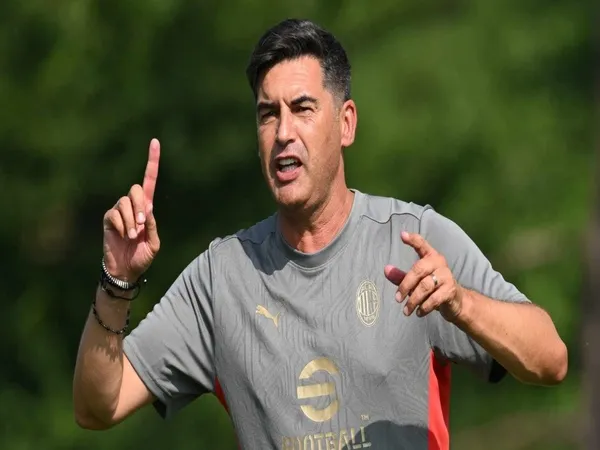 Paulo Fonseca bertekad membangun identitas permainan yang kuat di AC Milan, demi menyenangkan hati para tifosi Rossoneri / via AC Milan Official