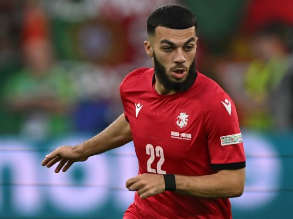 West Ham Terancam Gagal Datangkan Georges Mikautadze