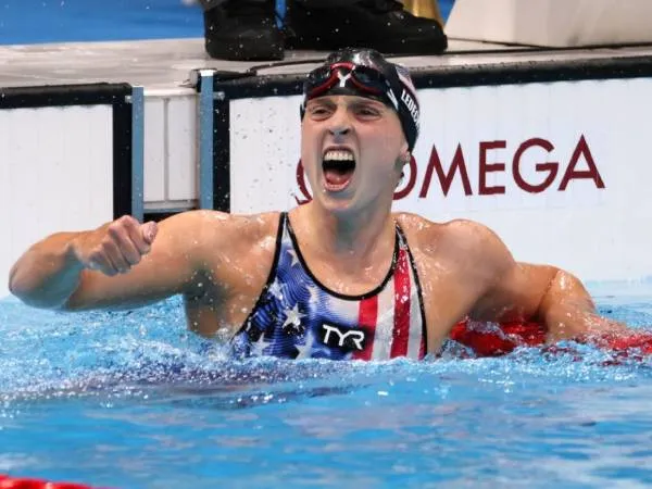 Perenang putri Katie Ledecky memimpin kontingen AS dengan 10 medali Olimpiade, termasuk tujuh emas dan tiga perak. (Foto: Reuters)