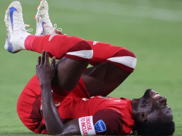 Cederanya Tak Parah, Pelatih Kanada Masih Ragukan Kehadiran Alphonso Davies