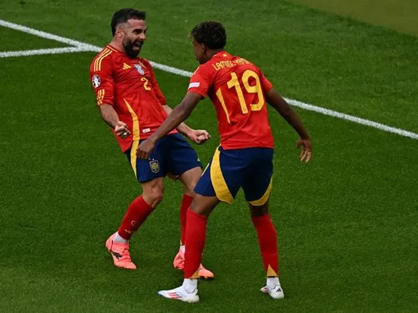 Dani Carvajal Terkesan dengan Kehebatan Lamine Yamal