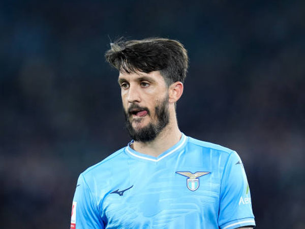 Liverpool Dapat Untung dari Transfer Kamil Grabara dan Luis Alberto