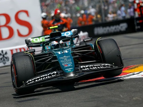 Toto Wolff sebut Mercedes sempat goda Alonso tetapi gagal.