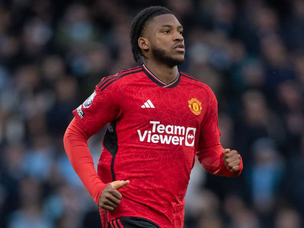 MU Segera Tuntaskan Transfer Willy Kambwala ke Villarreal