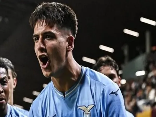 Gelandang muda Lazio
