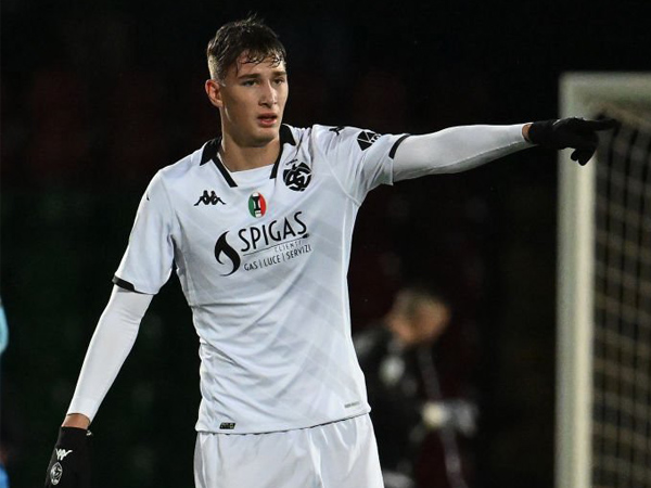 Francesco Pio Esposito Akan Dipinjamkan Kembali ke Spezia