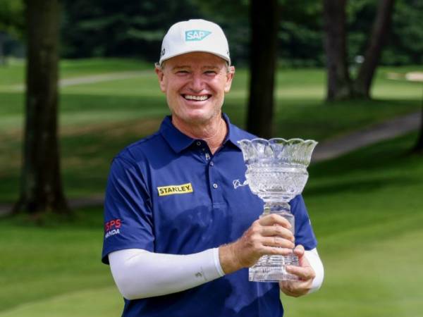 Ernie Els Rengkuh Gelar Major Senior Pertama di Firestone