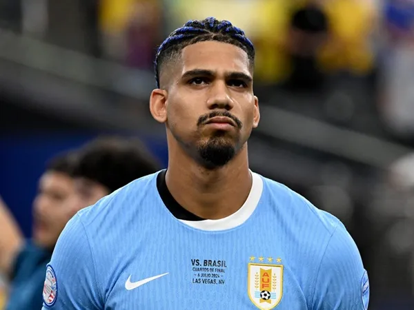 Hansi Flick Bertemu dengan Duo Barcelona yang Cedera