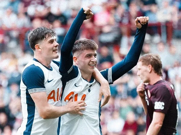 Menang vs Hearts, Postecoglou Puas Dengan Kinerja Pemain Tottenham