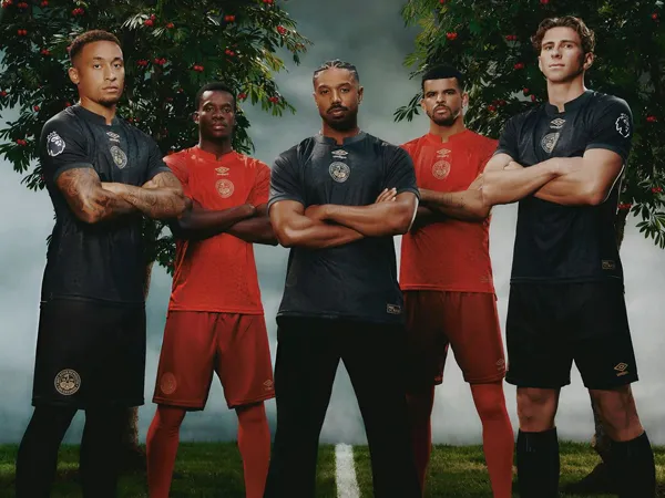 Berkolaborasi, Michael B. Jordan dan Bournemouth Rilis Seragam Edisi Khusus