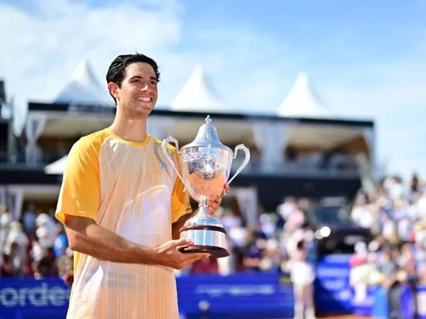 Nuno Borges Halangi Rafael Nadal Angkat Trofi Kemenangan Di Bastad