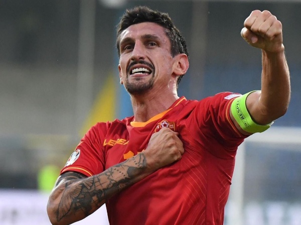 Atletico Madrid Melepas Defender Veteran ke Trabzonspor