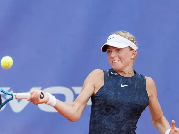 Masih 16 Tahun, Laura Samson Cetak Sejarah Di Praha