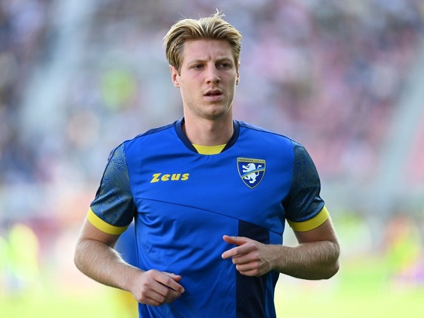 Napoli di Posisi Terdepan Dapatkan Marco Brescianini dari Frosinone