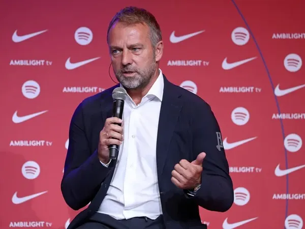 Hansi Flick Bahas Gaya Bermainnya di Barcelona