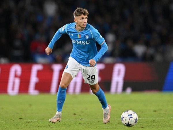 Jesper Lindstrom Selangkah Lagi Gabung Everton dari Napoli