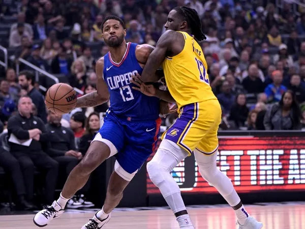 Paul George ceritakan perasaannya ketika bela Clippers daripada Lakers.