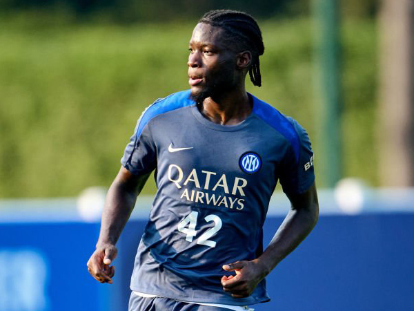 Sevilla Minta Diskon Pada Inter untuk Transfer Lucien Agoume