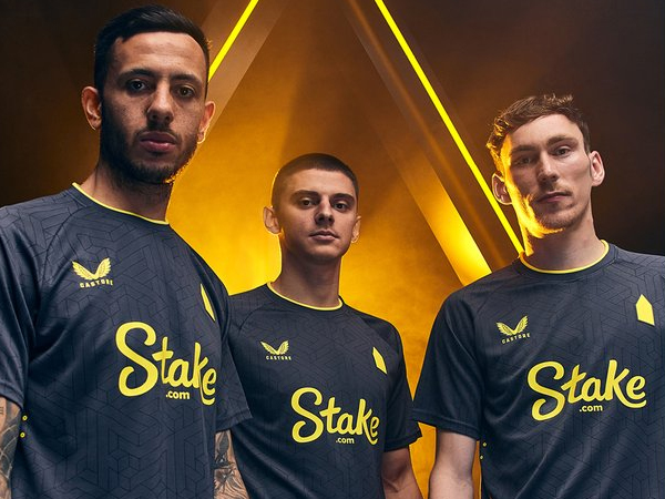 Dengan Sentuhan Hitam-Kuning, Everton Rilis Seragam Tandang Musim 2024/25