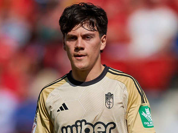 Klub Yunani ini Intip Peluang Rekrut Facundo Pellistri