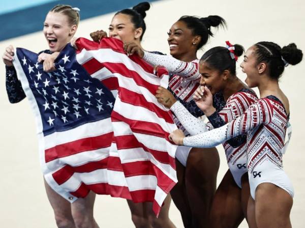 Olimpiade 2024: Simone Biles Pastikan Tim Senam Putri AS Boyong Emas Beregu