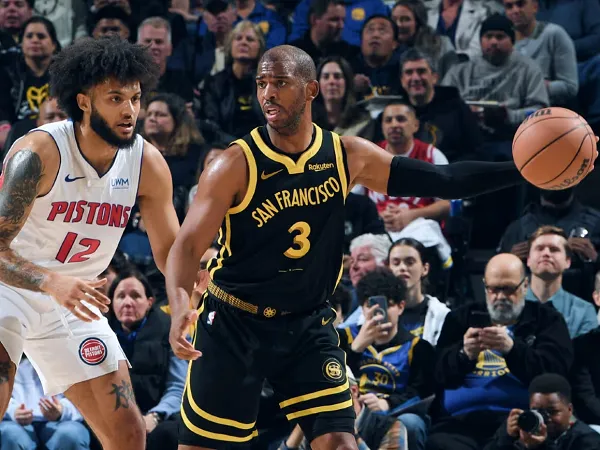 Chris Paul masih cinta basket sehingga pilih tak pensiun dini.