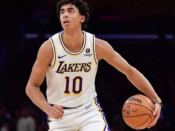 Max Christie Yakin Lakers Masih Bisa Bersaing