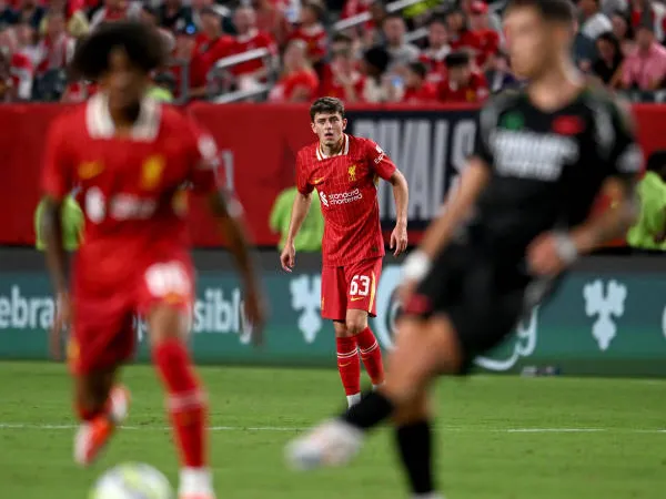 Bek Kiri Liverpool, Owen Beck Jadi Target Birmingham City