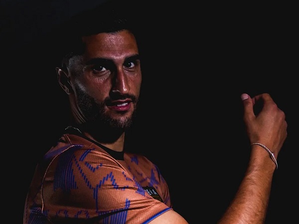 Angelo Meneses Diperkenalkan Sebagai Pemain Asing ke-7 Dewa United FC