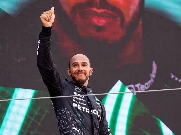 Lewis Hamilton hengkang dari Mercedes bukan karena faktor mobil yang buruk.