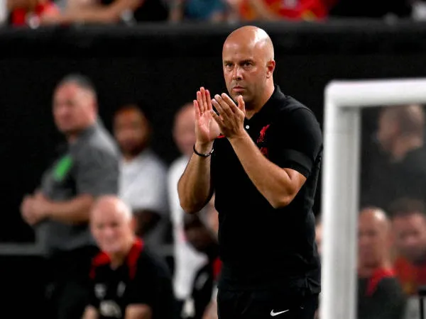 Jelang Dua Laga Persahabatan, Arne Slot Ajak Liverpool Naikkan Standar