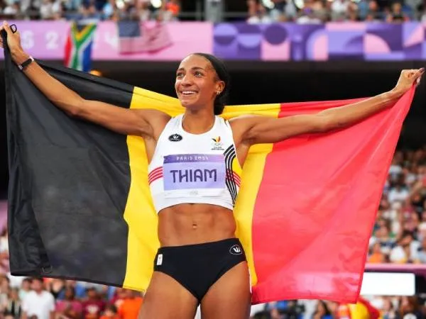 Nafissatou Thiam dari Belgia memenangi nomor heptathlon putri di Olimpiade Rio 2016, Tokyo 2021 dan kini Paris 2024. (Foto: AP)