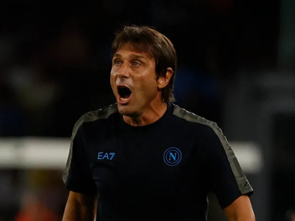 Antonio Conte Ungkap Rasa Frustrasinya dengan Aktivitas Transfer Napoli