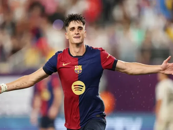 Barcelona Berniat Mendaftarkan Pau Victor dengan Tim Utama