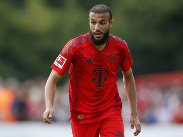 Noussair Mazraoui.