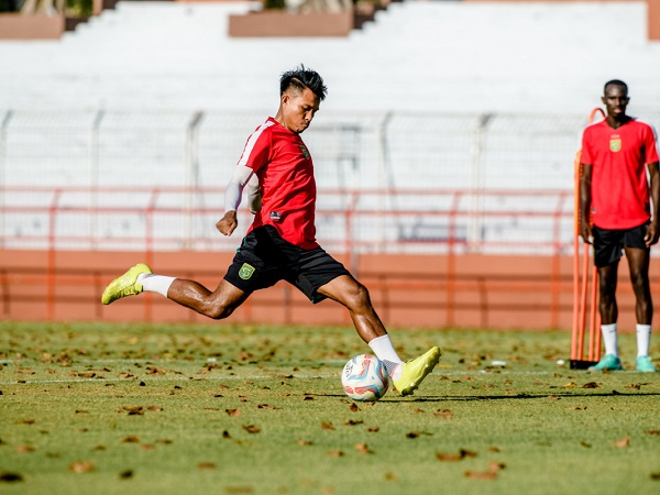 Kasim Botan Siap Tampil Jadi Starter Atau Cadangan di Persebaya Surabaya