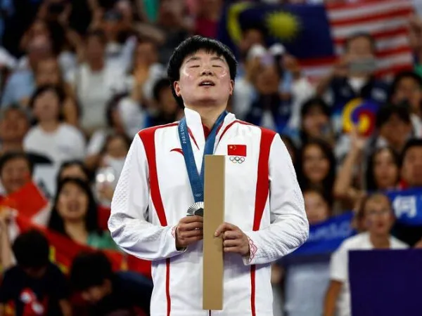 Tim Jiangsu China Pastikan He Bingjiao Belum Pensiun Sepenuhnya